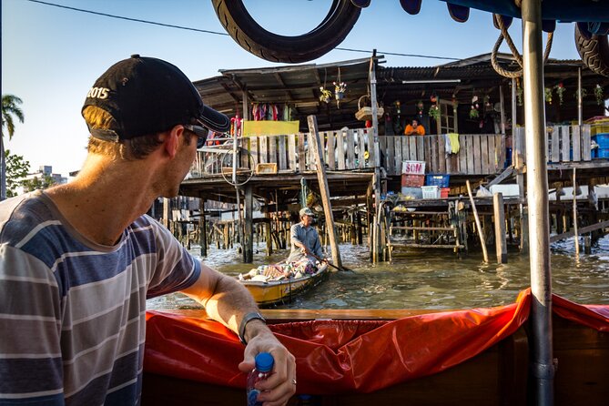 Bangkok Private Custom Tour with a Local Highlights & Hidden Gems - Chinatown streets and Tonson Mosque: two sides of faith and daily life