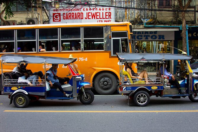 Bangkok Private Customizable Tour with Guide - Food time: snacks included, plus smart street-food guidance