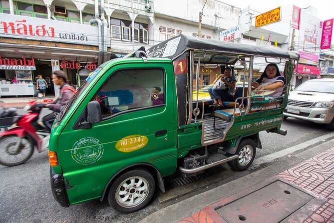 Bangkok Private Customizable Tour with Guide - Grand Palace and Wat Pho, where the dress code matters most