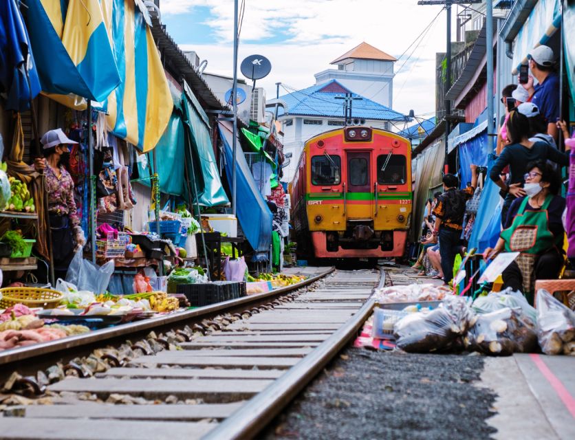 Bangkok: Private Damnoen Saduak Floating & Train Market Tour - Practical Tips for a Smooth, Relaxed Market Day