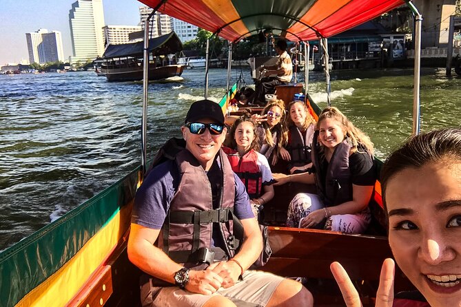 Bangkok Private & Personalised Experience with a Local (2-8hrs) - Emerald Buddha temple, for the visitors who like details