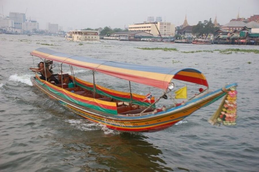 Bangkok: Private Thonburi Longtail Boat Tour & Wat Pho Visit - Hotel pickup makes the day feel effortless