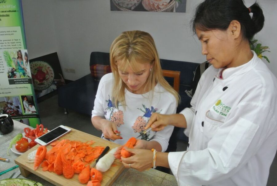 Bangkok: Professional Thai Fruit and Vegetable Carving Class - The knife you take home is the real motivation