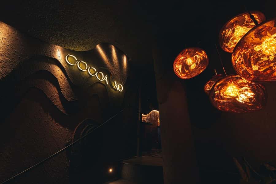 Bangkok: Red Sky 57th Floor COCOA XO Bar - Food and drinks: what you’re really paying for