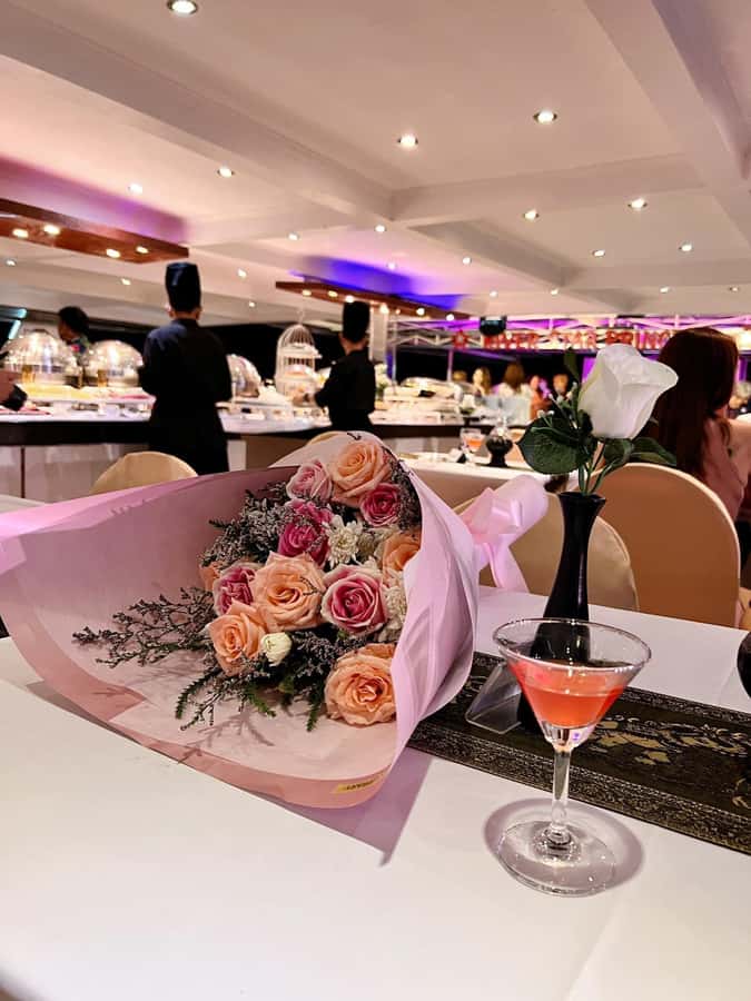 Bangkok: River Star Princess Chao Phraya Dinner Cruise - Price and value: what $38 buys you on the river