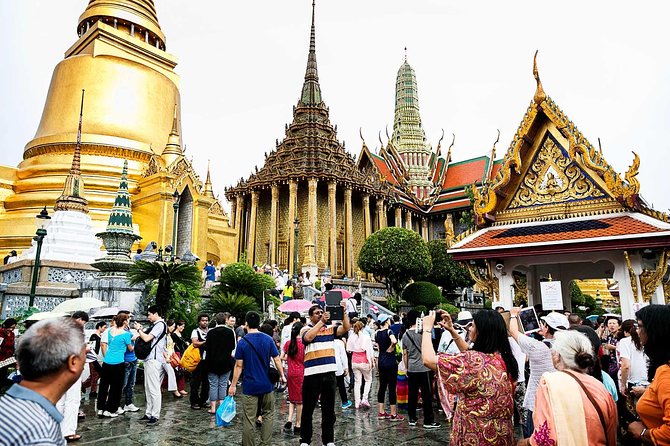 Bangkok's Landmarks Tour : GrandPalace WatTraimit WatPho WatArun - The Grand Palace and Emerald Buddha, the Main Event
