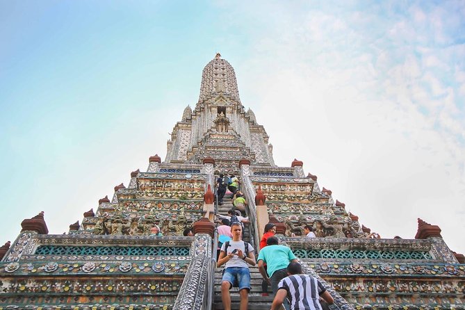Bangkok’s Three Iconic Temples: Wat Traimit, Wat Pho & Wat Arun - Why the guide quality matters (and why this tour is strong at it)