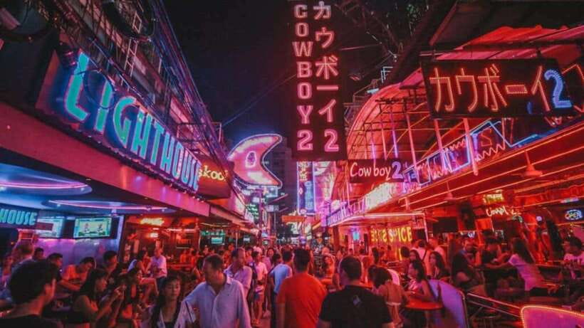 Bangkok: Soi Cowboy, Nana, Soi 11, Rooftops, Clubs & Go Go’s - Soi Sukhumvit 11, a quieter street interlude before Aces