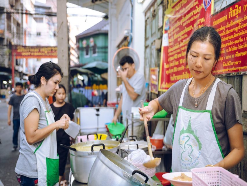 Bangkok: Talad Noi Hidden Gems & Street Food Adventure - Chinatown walking time, old-school charm, and your final bites