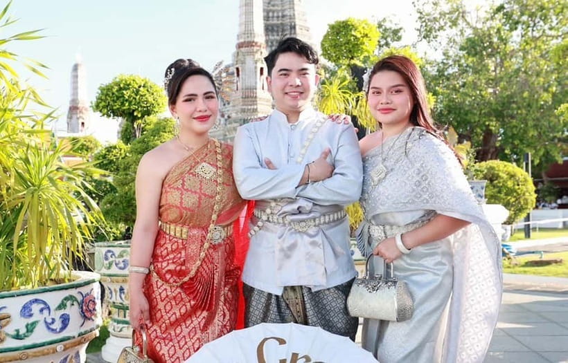 Bangkok: Thai Costume Rental + Hairdo, Makeup & Accessories - How the hairdo and makeup service fits real Bangkok travel