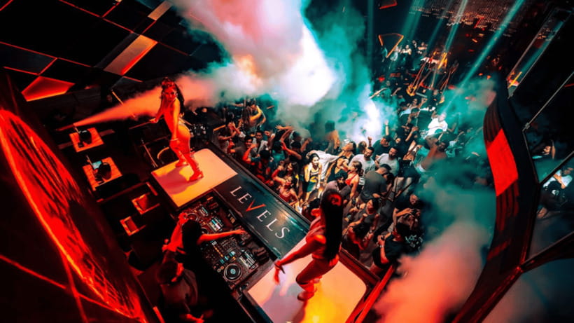 Bangkok: The Speakeasy, Rooftop & Iconic Venues Pub Crawl - Optional Late Night: Sugar Club Bangkok for the Hip Hop Crowd
