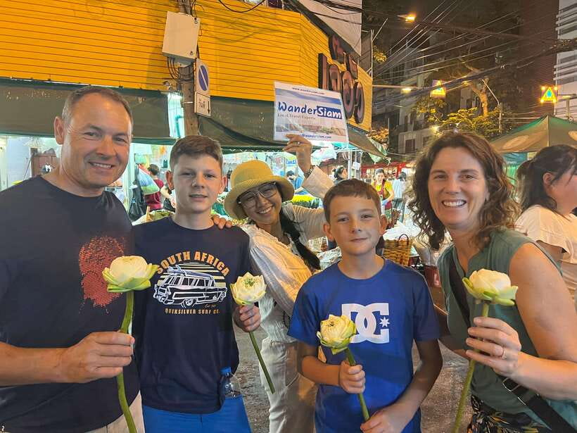 Bangkok Tuk-Tuk by Night with Chinatown Street Food Meal - Who Should Book This Bangkok Tuk-Tuk and Chinatown Evening