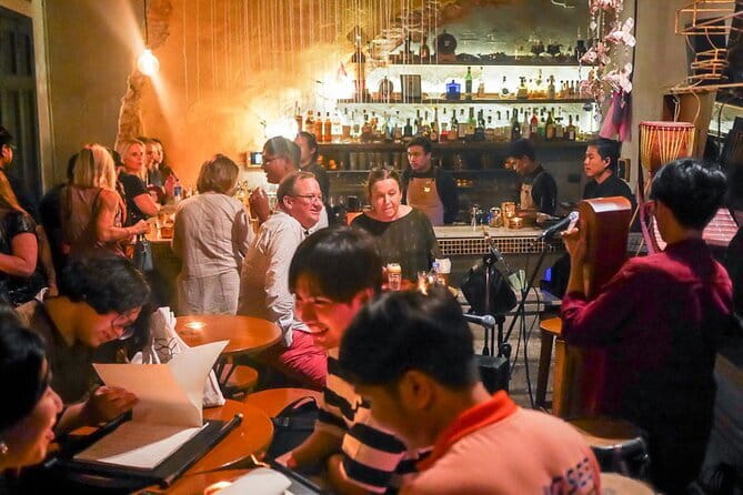 Bangkok Tuk Tuk Night Tour with food & drinks in Siam & Silom - Pace, comfort, and who this suits best