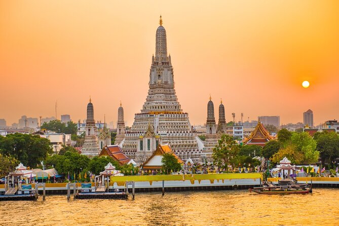 Bangkok Tuk-Tuk Tour by Night with Chinatown Street Food Meal - Guides, pacing, and how to get the best version of the tour