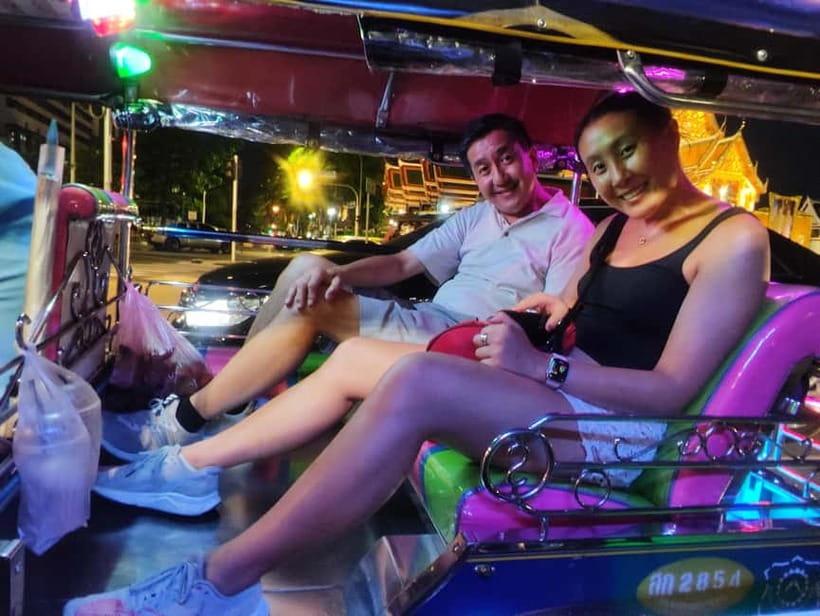 Bangkok Tuk Tuk Tour with Hotel Pick up and Dinner - Golden Mountain Temple and the View Break You’ll Appreciate