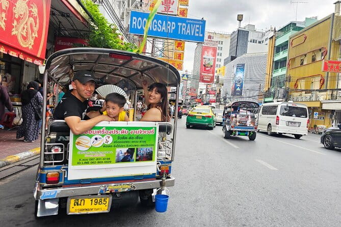 Bangkok TUK TUK Twilight Cultures Market and Food Taste - Stop 1: Song Wat Road for Old-Town Atmosphere and Art-Adjacent Street Life (45 min)