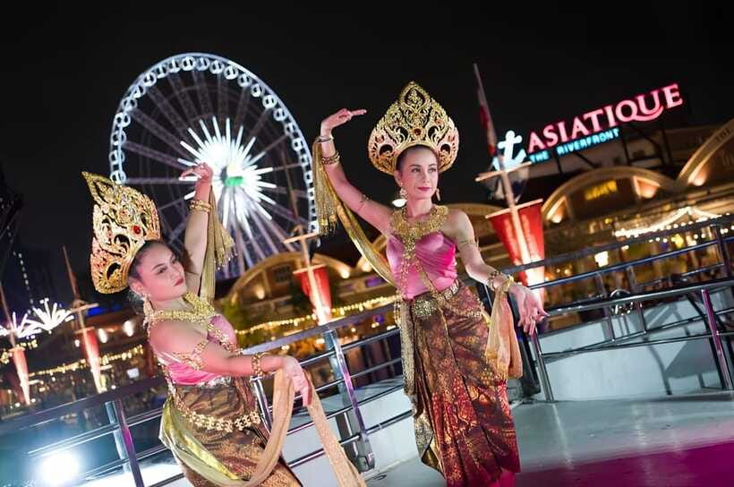 Bangkok: White Orchid Chao Phraya Dinner Cruise free Beer - Should you book the White Orchid Chao Phraya dinner cruise?