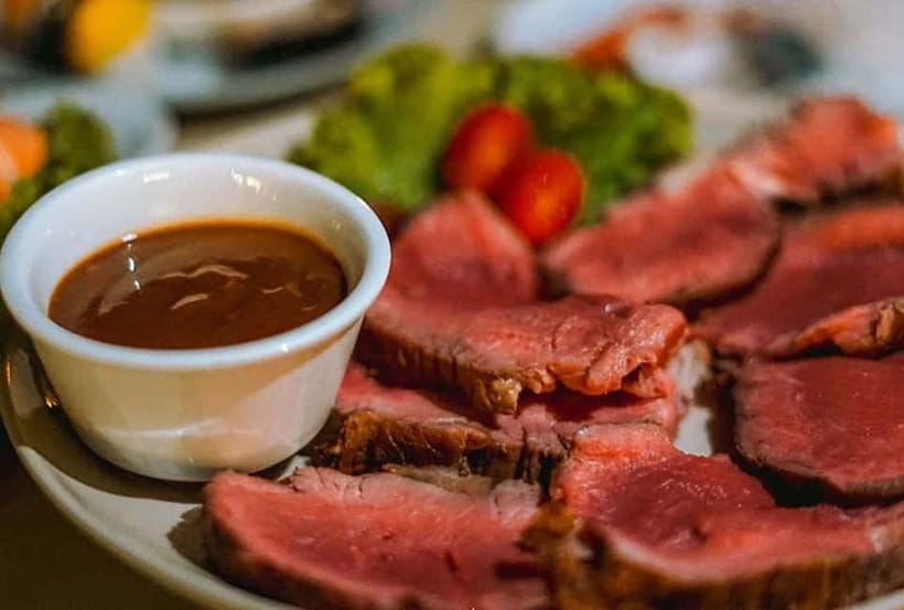 Bangkok: White Orchid Chao Phraya Dinner Cruise free Beer - Who This Bangkok Dinner Cruise Works Best For