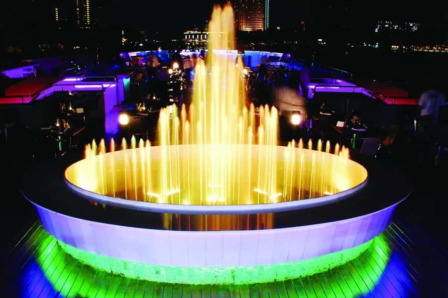 Bangkok: Wonderful Pearl Dinner Cruise and Live Performance - Entertainment Onboard: Live Music, Thai Dance, and Drag
