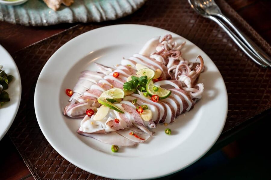 Bangkok: Wonderful Pearl Dinner Cruise and Live Performance - Value at Around $54: What You Get for the Price