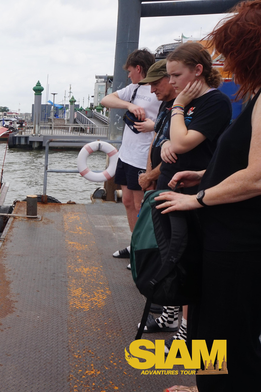 Bangkok Yai Local Canal Tour with Longtail Boat - Why the Bangkok Yai canals feel like a different city