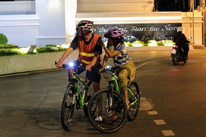 Bike Bangkok at Night with Thai Dinner - Getting started near MRT Itsaraphap, and what the ride prep means