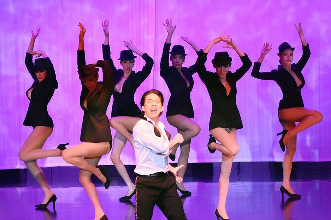 Calypso Cabaret: Dazzling Lights & Performances - The show experience, costumes, lighting, and performance style