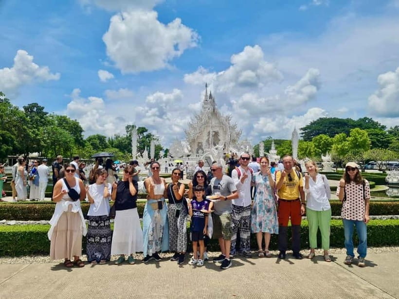 Chiang Mai: Chiang Rai Famous Temples & Hot Springs Day Trip - Mae Kachan hot springs stop, the break that helps you last all day