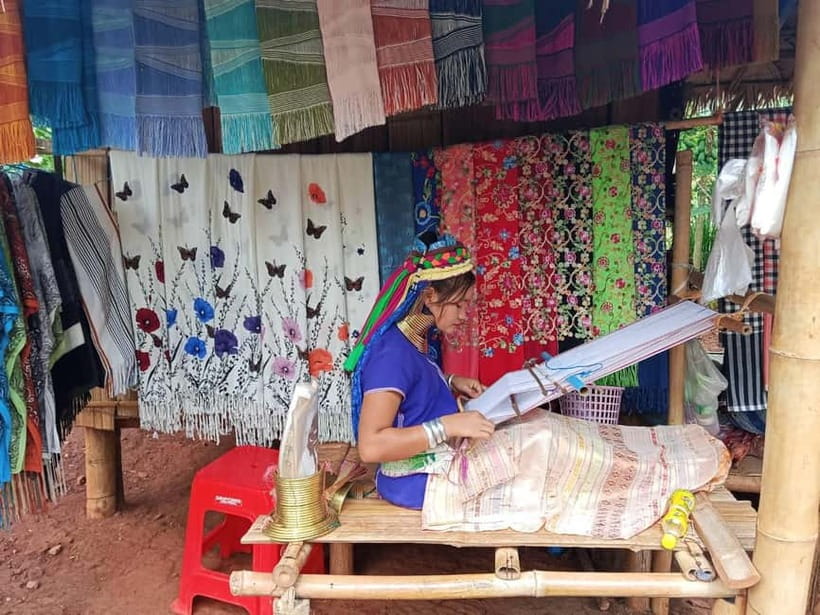 Chiang Mai: Chiang Rai Red, White, and Blue Temples day tour - Long Neck Karen Village Option: Cultural Meeting With Real-World Logistics