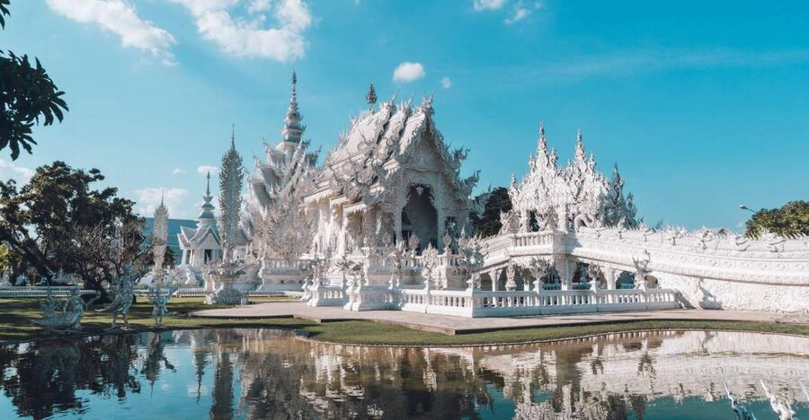 Chiang Mai: Chiang Rai Temples & Black House Discovery Tour - Chiang Mai to Chiang Rai in one day: the smart way to do it