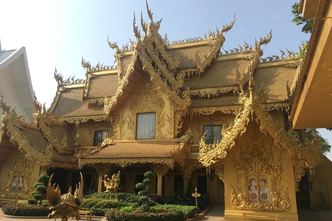 Chiang Mai-Chiang Rai:White-Black-Blue Temple-Golden Triangle-Keren-Boat Trip - Karen Long Neck Village: Cultural Encounter With Practical Limits