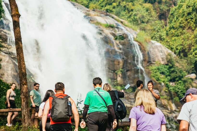 Chiang Mai: Doi Inthanon National Park Eco-Friendly Tour - Doi Inthanon National Park: highest point, forest walks, and photo time
