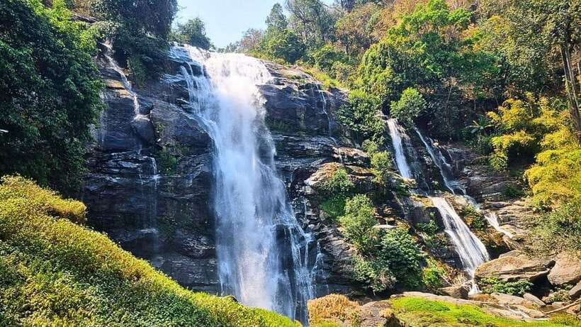 Chiang Mai:Doi Inthanon National Park & Hike at Kew Mae Pan - Wachirathan Waterfall: dramatic cascades inside the park