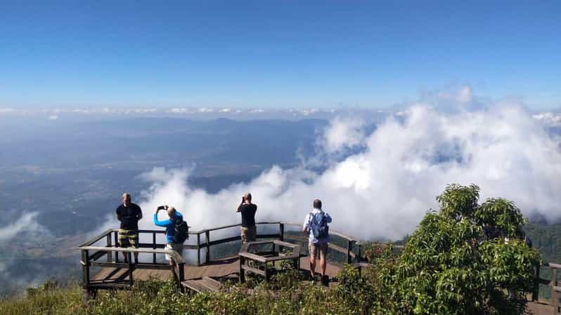 Chiang Mai: Doi Inthanon Park with Kew Mae Pan Hike Day Trip - Twin Pagodas of King Bhumibal and Queen Sirikit, plus smart photo timing