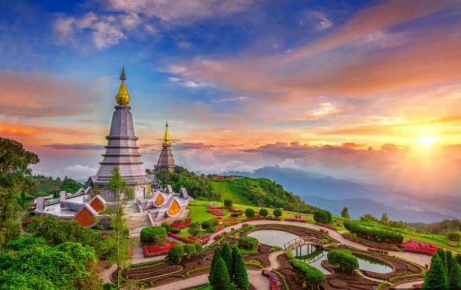 Chiang Mai: Doi Inthanon Park with Kew Mae Pan Hike Day Trip - Kew Mae Pan Nature Trail hike: the Nov to May prize walk