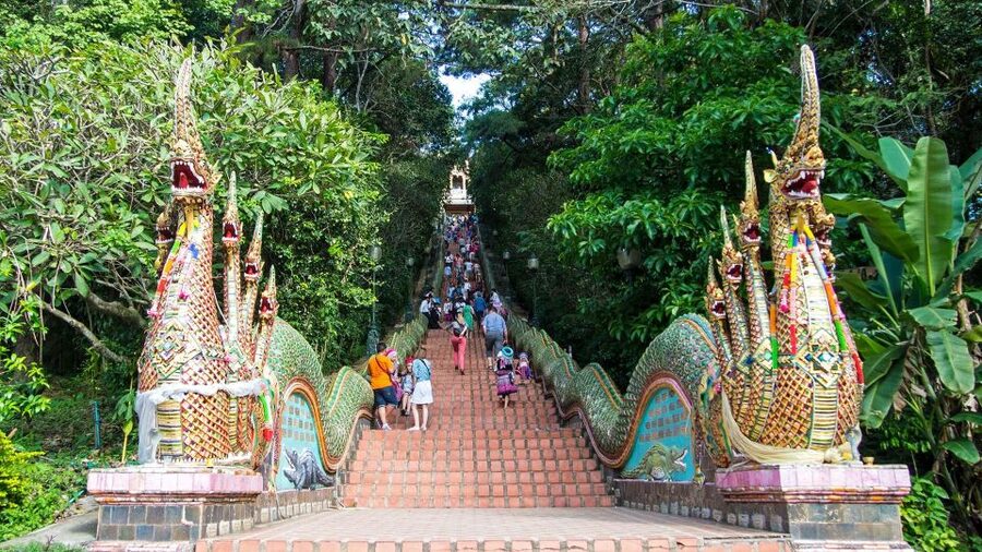 Chiang Mai: Doi Suthep and Hmong Village Half-Day Tour - Itinerary Pace: Hotel Pickup, Two Stops, and Back Before Lunch