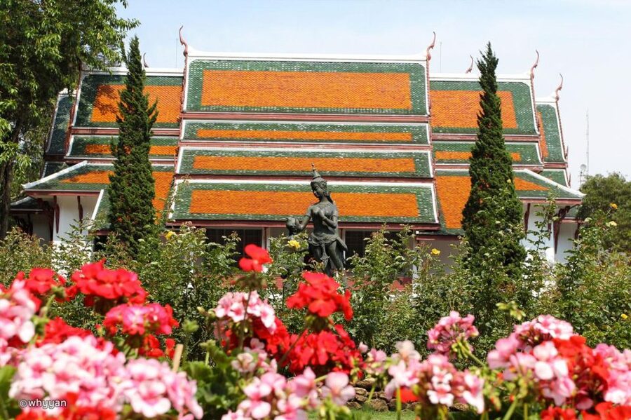Chiang Mai: Doi Suthep and Hmong Village Half-Day Tour - Who Should Book This Tour (and Who Might Skip It)