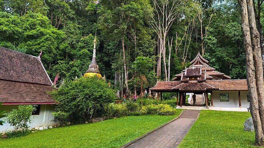 Chiang Mai: Doi Suthep and Wat Pha Lat Temple Evening Tour - Who This Tour Suits Best, and Who Might Prefer Something Else