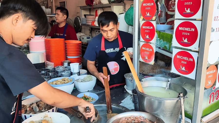 Chiang Mai: Doi Suthep, Wat Pha Lat and Michelin Food Tour - Doi Suthep and the golden pagoda views you can actually plan for