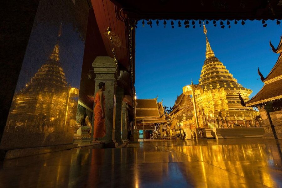 Chiang Mai: Doi Suthep & Wat Umong Twilight Tour with Pickup - Practical tips so the night stays enjoyable