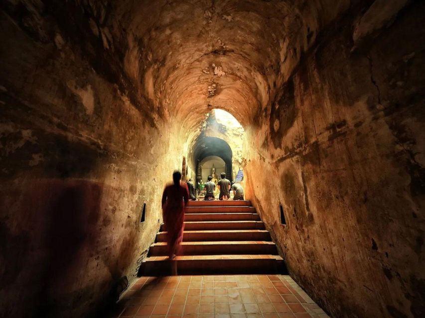 Chiang Mai: Doi Suthep & Wat Umong Twilight Tour with Pickup - Who this twilight tour suits best (and who should skip it)