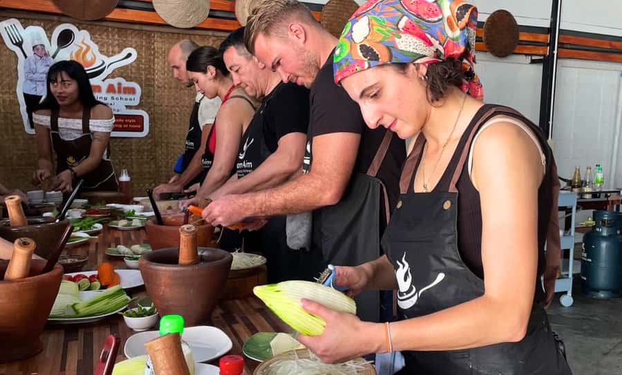 Chiang Mai: Ethical Elephant Sanctuary & Thai Cooking Class - Key things I’d bet on