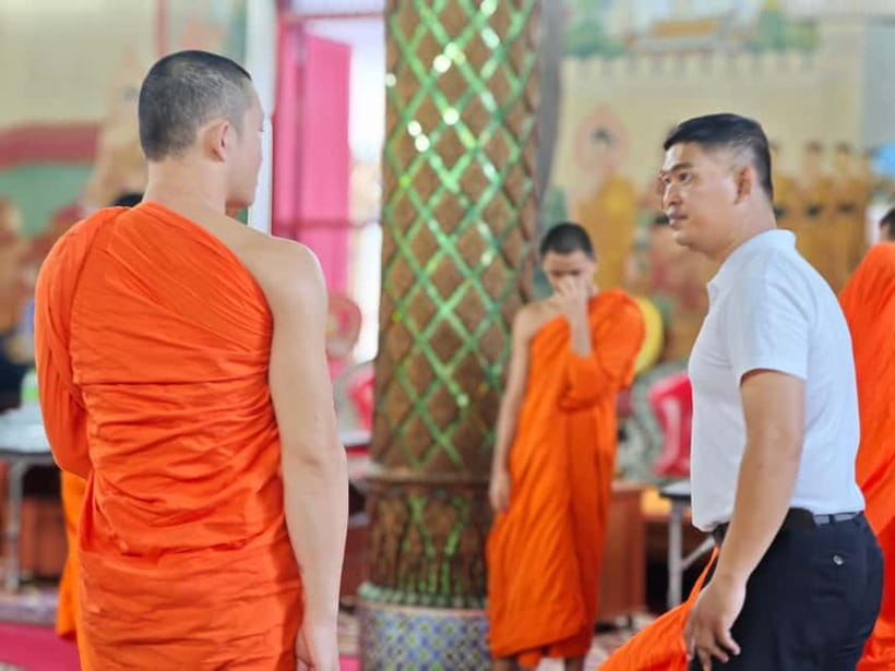 Chiang Mai: Evening Chanting & Meditation - The guided 15-minute silent meditation: short enough to work