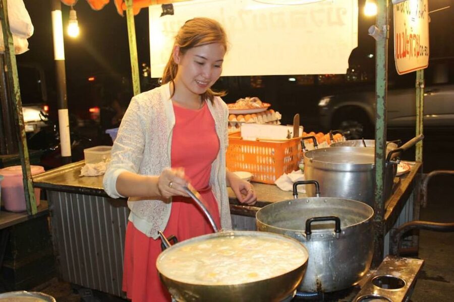 Chiang Mai: Evening Local Street Food Market Tour - Market One: Kanom Jeen and the Northern Noodle Route