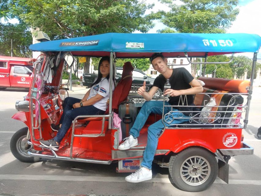 Chiang Mai: Exploration of Old City by Private Tuk-Tuk - Three Kings Monument: A quick pause that adds meaning