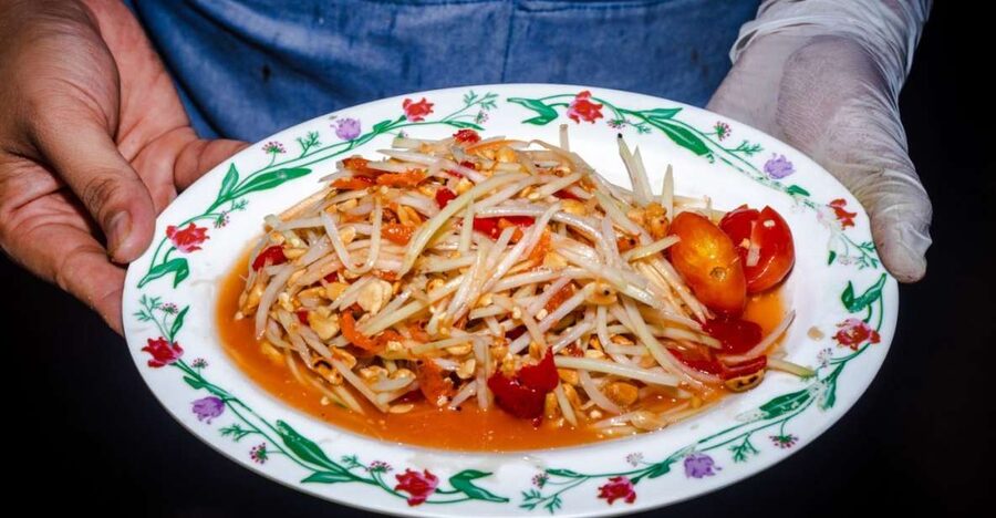 Chiang Mai: Food Tour by Songtheaw Truck with 15+ Tastings - How the 4 hours turns into 15+ tastings without feeling chaotic