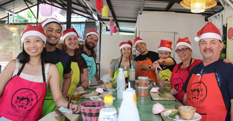 Chiang Mai: Half Day Evening Cooking Class with Market Tour - The 4-hour evening rhythm that keeps you fed
