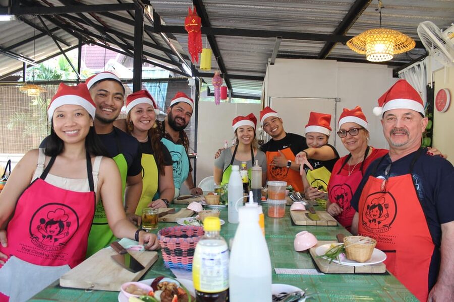 Chiang Mai: Half Day Morning Cooking Class with Market Tour - Pickup, timing, and how the 3 km rule affects your morning