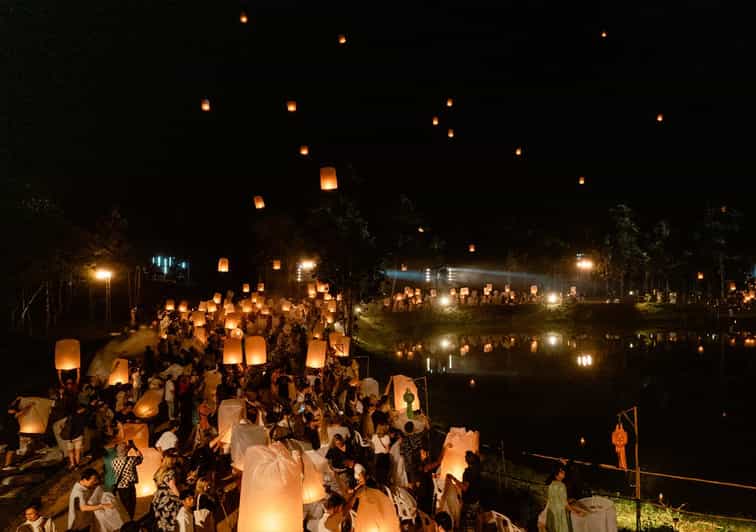 Chiang Mai: Heaven Lantern Festival Ticket with Dinner 2025 - Pre-dinner lantern zones, DIY workshops, and Krathong floating