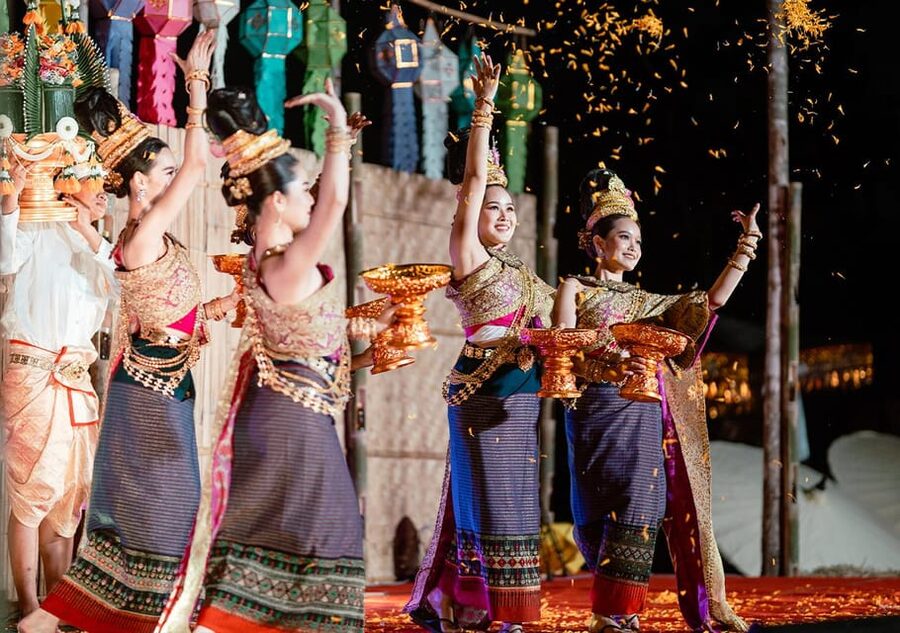 Chiang Mai: Heaven Lantern Festival Ticket with Dinner 2025 - Dinner at 7:00pm: free-flow Lanna food plus stage show